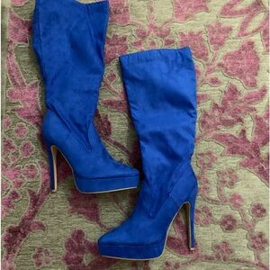 🔥Knee High Platform Faux Suede Boots - Size 7.5 - Electric Blue